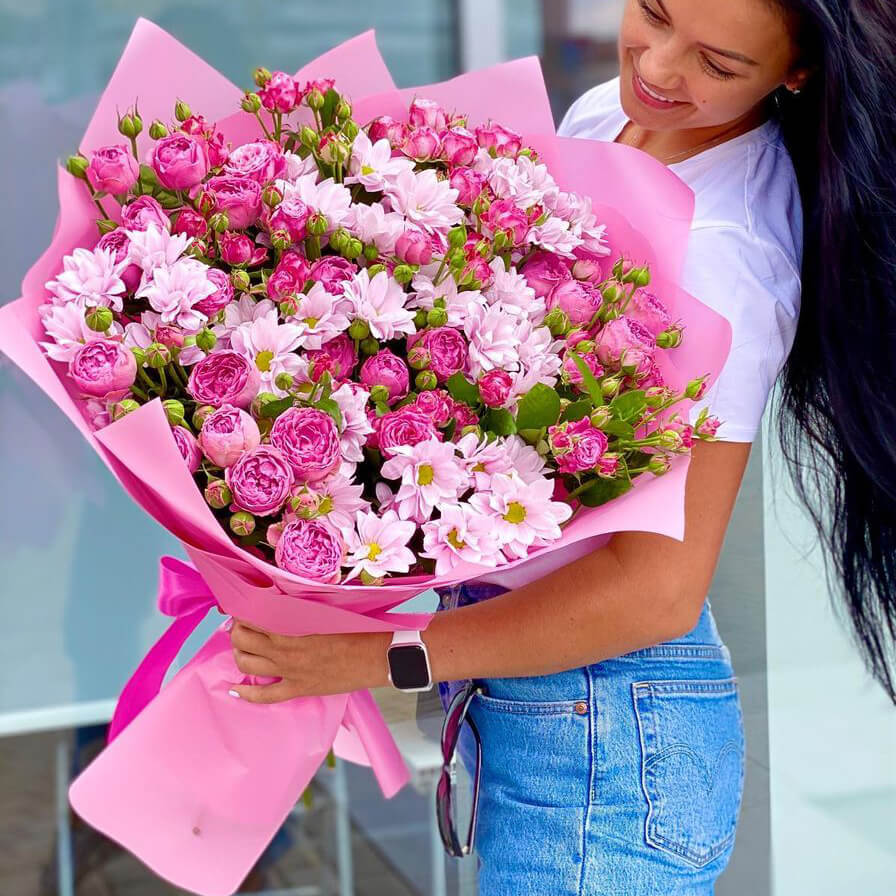 Хризантемы с розами - 29 шт. за 15 090 руб. | Бесплатная доставка цветов по  Москве
