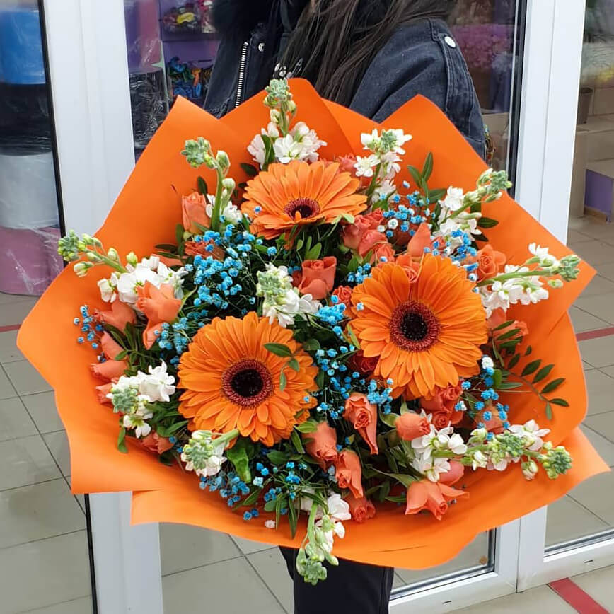 Свадебный букет цветов с герберами